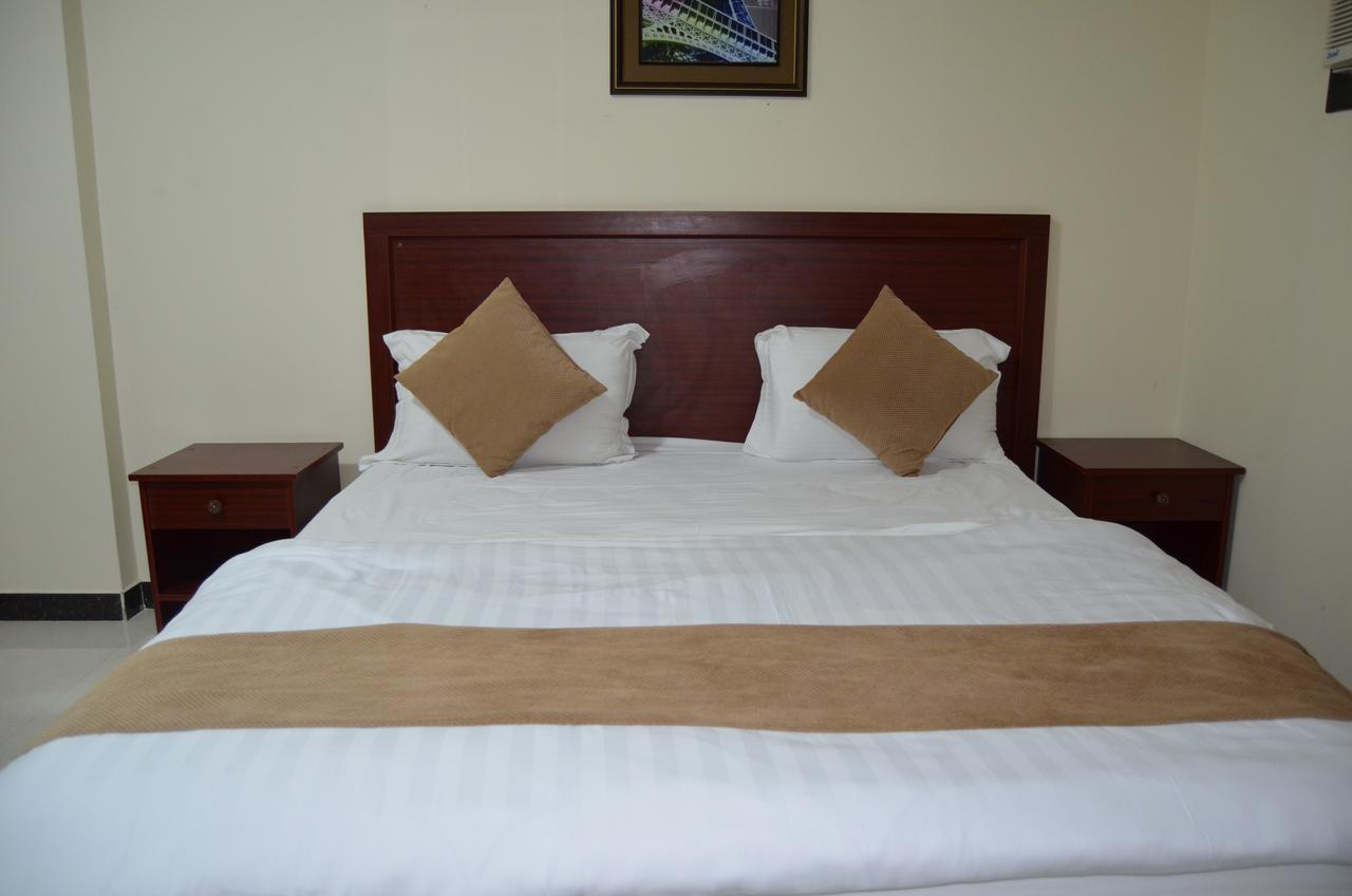 Layale Alnile Aparthotel Dammam Exterior foto